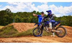 YAMAHA Moto cross YZ125 2022 Monster Energy Racing Edition