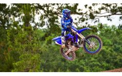 YAMAHA Moto cross YZ250 2022