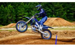 YAMAHA Moto cross YZ450F 2022 Monster Energy Racing Edition