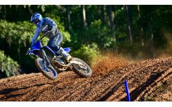 YAMAHA Moto cross YZ250F 2023