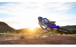 YAMAHA Moto cross YZ450F 2023