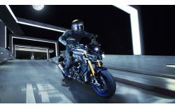 YAMAHA Moto roadster MT-10 SP 2017