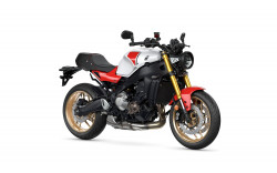 YAMAHA Moto Custom XSR900 2024