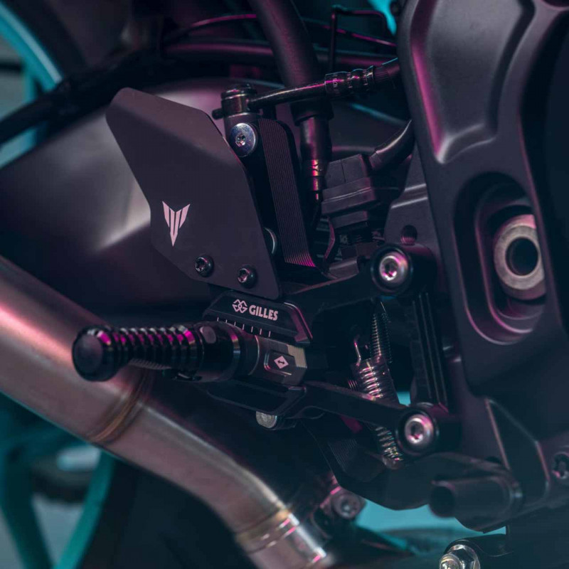 GILLES TOOLING Commandes reculées pour MT-09 - BMEFRSET0000