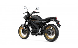 YAMAHA Moto custom XSR125 Legacy 2024