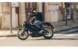 YAMAHA Moto custom XSR125 Legacy 2024