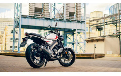 YAMAHA Moto custom XSR125 2024