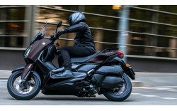 YAMAHA Scooter XMAX 300 Tech MAX 2024