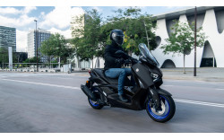 YAMAHA Scooter XMAX 125 2024