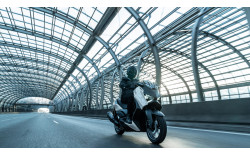 YAMAHA Scooter XMAX 300 Tech MAX 2025
