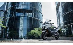 YAMAHA Scooter TMAX Tech Max 2025