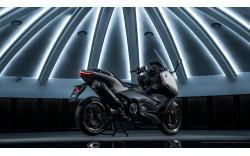 YAMAHA Scooter TMAX Tech Max 2025