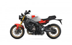 YAMAHA Moto Custom XSR900 2025