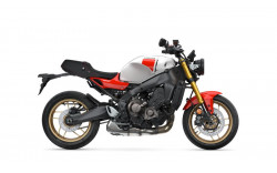 YAMAHA Moto Custom XSR900 2025