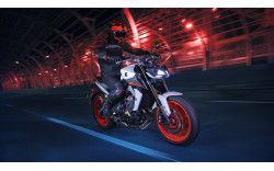 YAMAHA Moto roadster MT-09 2020