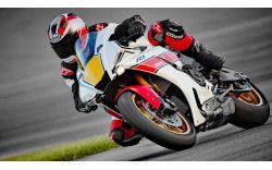 YAMAHA Moto sportive R1 World GP 60th Anniversary 2022