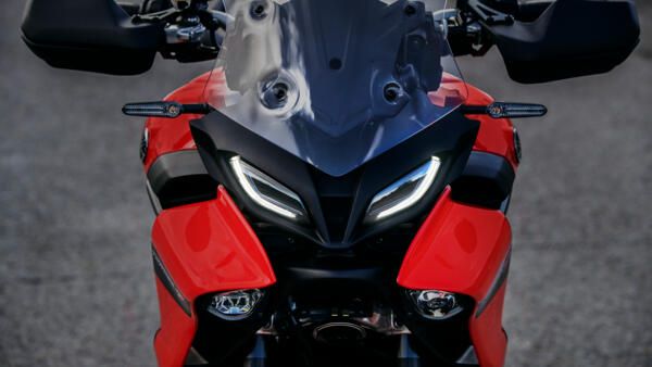 Yamaha Tracer 9 éclairage LED