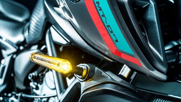 Yamaha MT-07 2022 clignotants led