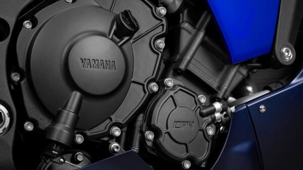 yamaha R1 2022 moteur