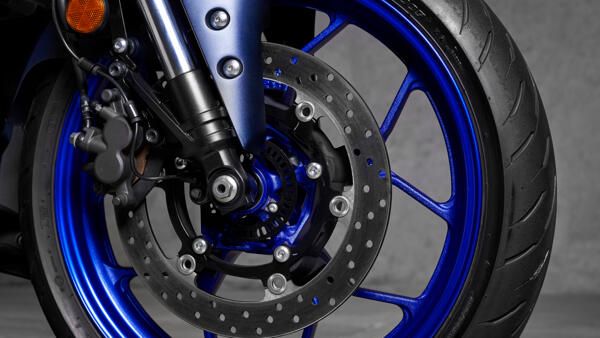 moto-Yamaha-R3-2022-frein-ABS.jpg