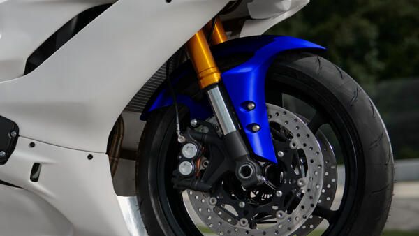 2022 Yamaha-R6 GYTR fourche