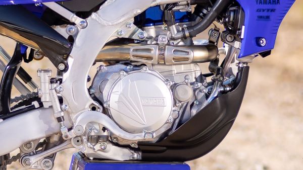 Moteur puissant 450cc de la Moto cross Yamaha WR450F 2023 Moto cross Yamaha WR450F 2023 moteur 450cc puissant