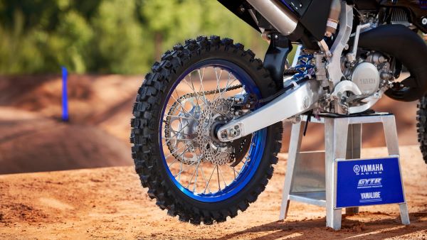 Boîte 6 vitesses de la moto cross Yamaha YZ125 Monster Energy 2023 Moto cross Yamaha YZ125 Monster Energy 2023 Boite 6 vitesses