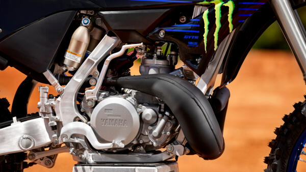 Moteur deux temps 250 cm³ avec système YPVS de la Yamaha YZ250 Monster Energy 2023 Yamaha YZ250 Monster 2023 moteur