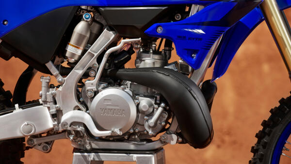 Moteur deux temps de 250 cm³ avec système YPVS de la Yamaha YZ250 2023 Yamaha YZ250 2023 moteur