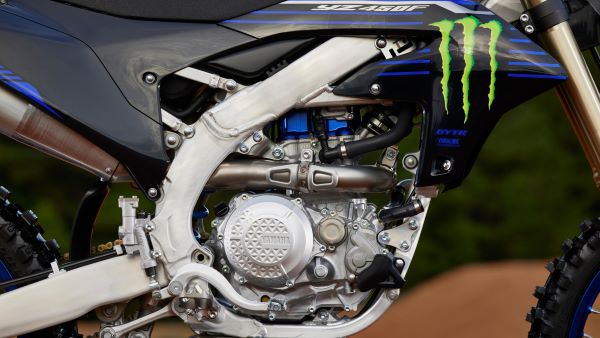 Moto cross Yamaha YZ450F Monster Energy 2023 Embrayage a disque