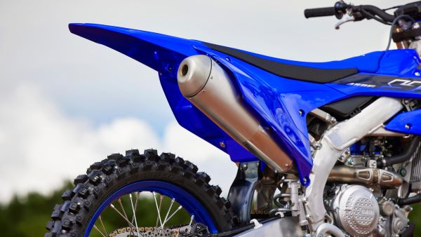 Poids réduit de la moto cross Yamaha YZ450F 2023 Moto cross Yamaha YZ450F 2023 Poids reduit