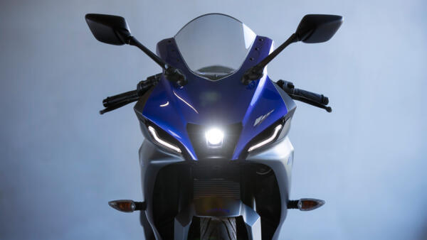 Yamaha 2023 YZF R125 phares