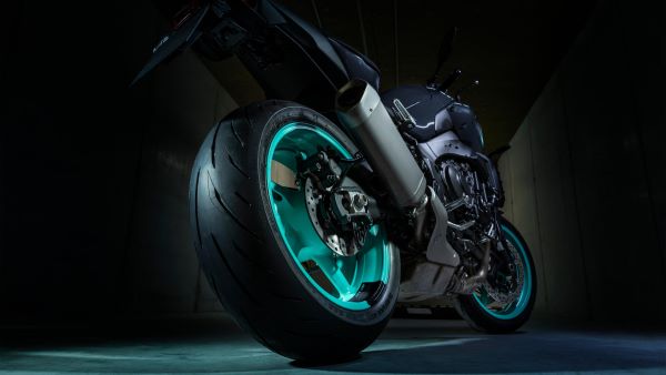 Les pneus Bridgestone Battlax Hypersport S22 de la Yamaha MT-10 2024 Yamaha MT-10 2024 Pneu S22
