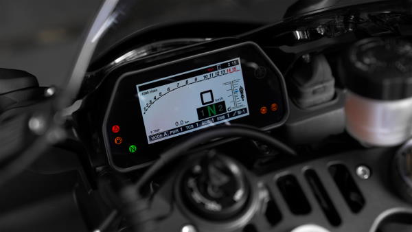 Système de gestion du frein moteur (EBM) yamaha R1M 2024 Système de gestion du frein moteur (EBM) yamaha R1M 2024