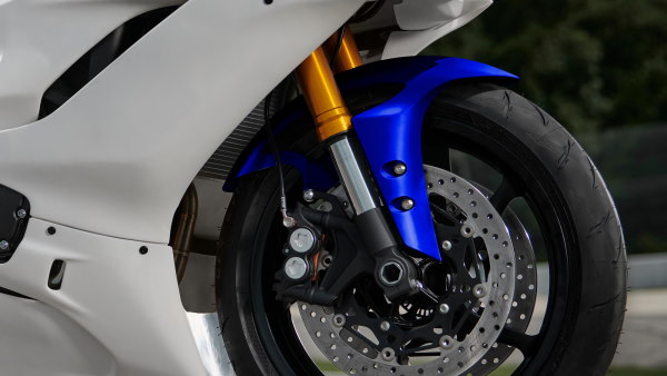 2024 Yamaha-R6 GYTR fourche