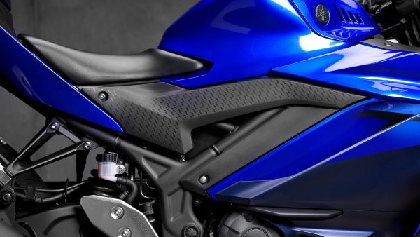 Le châssis sportif de la Yamaha R3 2024 Yamaha 2024 R3 châssis