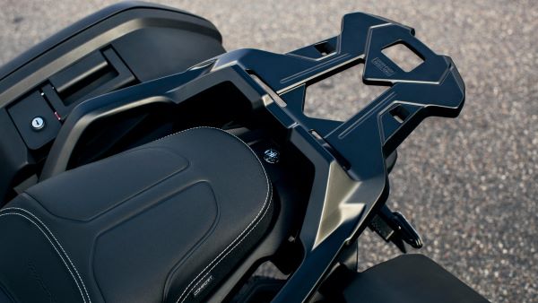 Porte-bagages et rigidité du cadre de la Yamaha Tracer 7GT 2024 Yamaha Tracer 7GT 2024 Porte bagages et rigidite cadre