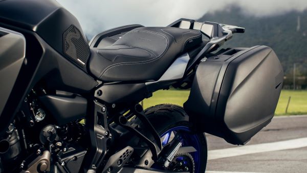 Valises laterales 20 litres de la Yamaha Tracer 7GT 2024 Yamaha Tracer 7GT 2024 Valises laterales 20 litres