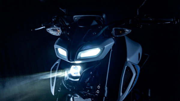 Yamaha MT-125 2025 Face avant a double optique