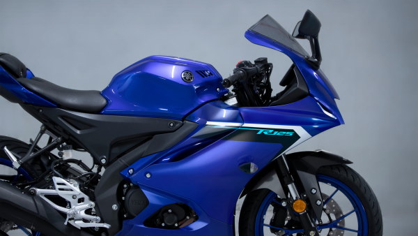 Yamaha 2025 R125 position