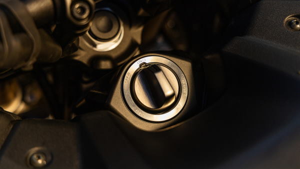 Yamaha TRACER 9 GT + 2025 cle intelligente avec verrouillage centralise