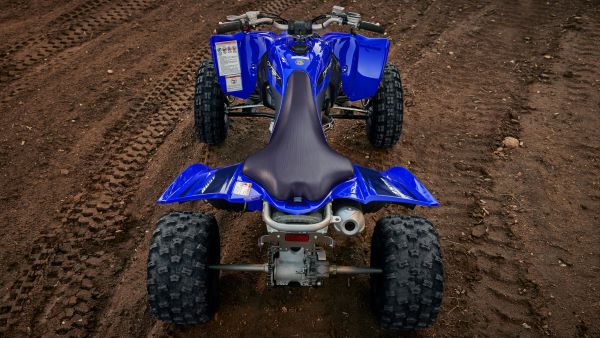 Quad Yamaha 2023 YFZ 450 ergonomie soignee