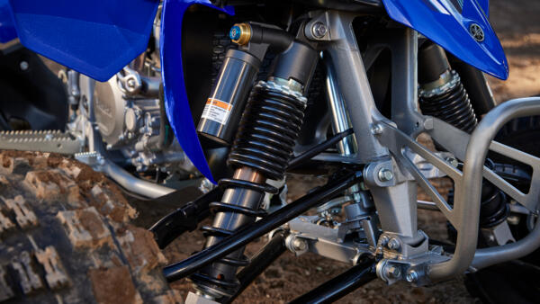 Quad Yamaha 2025 YFZ 450 suspensions reglables