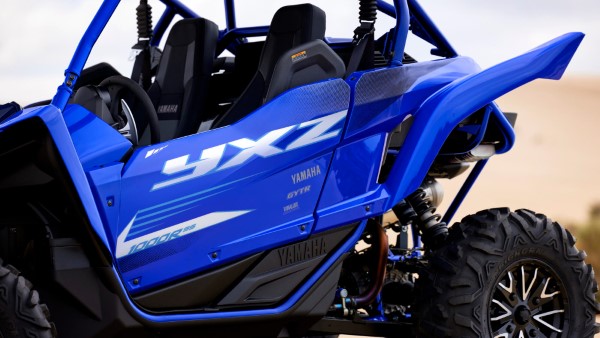 Quad Yamaha YXZ 1000R SS 2025 design soigné de la carrosserieet de l’arceau
