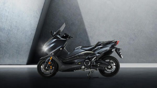 Yamaha TMAX 20th anniversary 2021 coloris