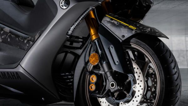 Yamaha TMAX 20th anniversary 2021 suspensions