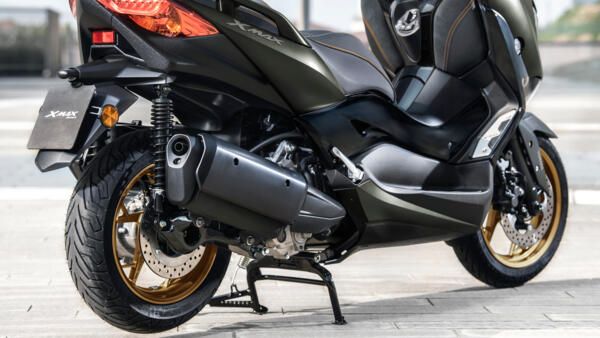 Yamaha XMAX 300 tech max 2021 maniabilité