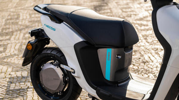 position de conduite du Yamaha neos 2023 Yamaha 2023 neos position