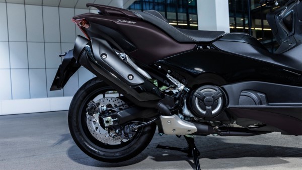 Puissant moteur 530 cm³ EUROS du scooter Yamaha TMAX Tech Max 2024 Yamaha TMAX tech max 2024 moteur