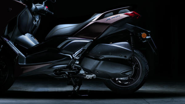 Système de contrôle de traction du scooter XMAX 300 Tech MAX 2024 Yamaha Yamaha Scooter XMAX 300 tech max 2024 Systeme controle traction